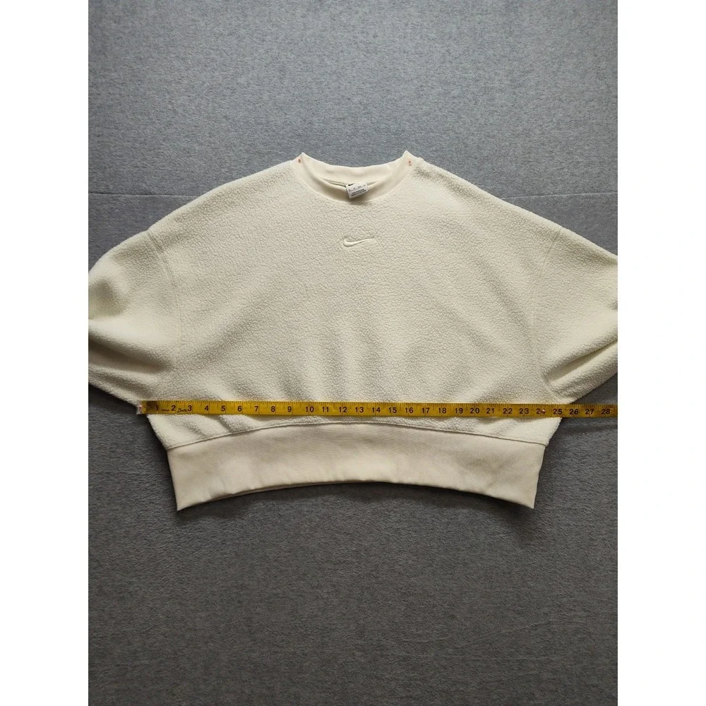 Nike Women Sweatshirt XS Cream 100% Polyester Crew Neck Long Sleeve Pullover